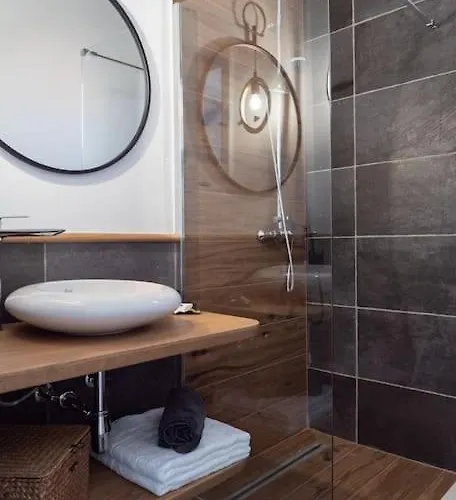 Jasmine By The Sea - κάτω γατζέα, πήλιο *