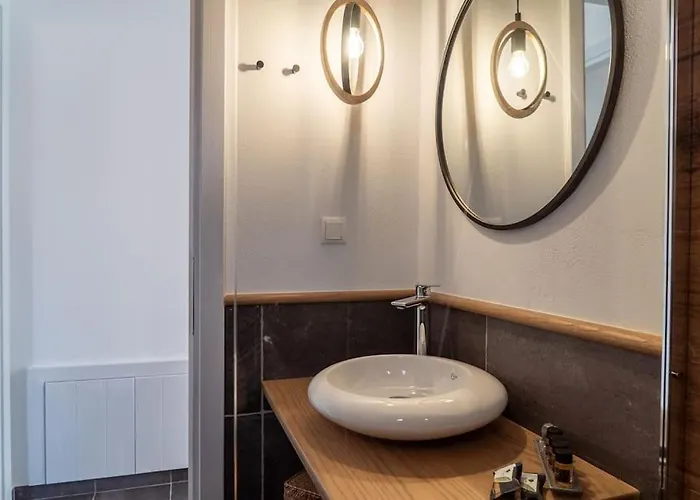 Jasmine By The Sea - κάτω γατζέα, πήλιο *