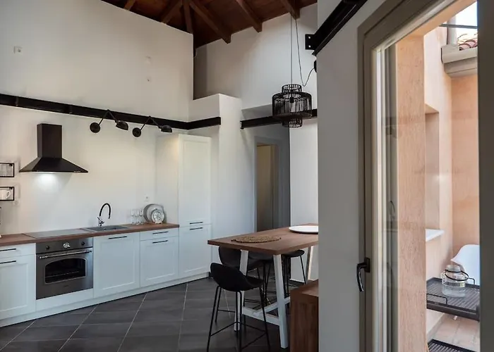 Jasmine By The Sea - κάτω γατζέα, πήλιο * Káto Gadzéa