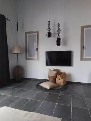 Jasmine By The Sea - κάτω γατζέα, πήλιο